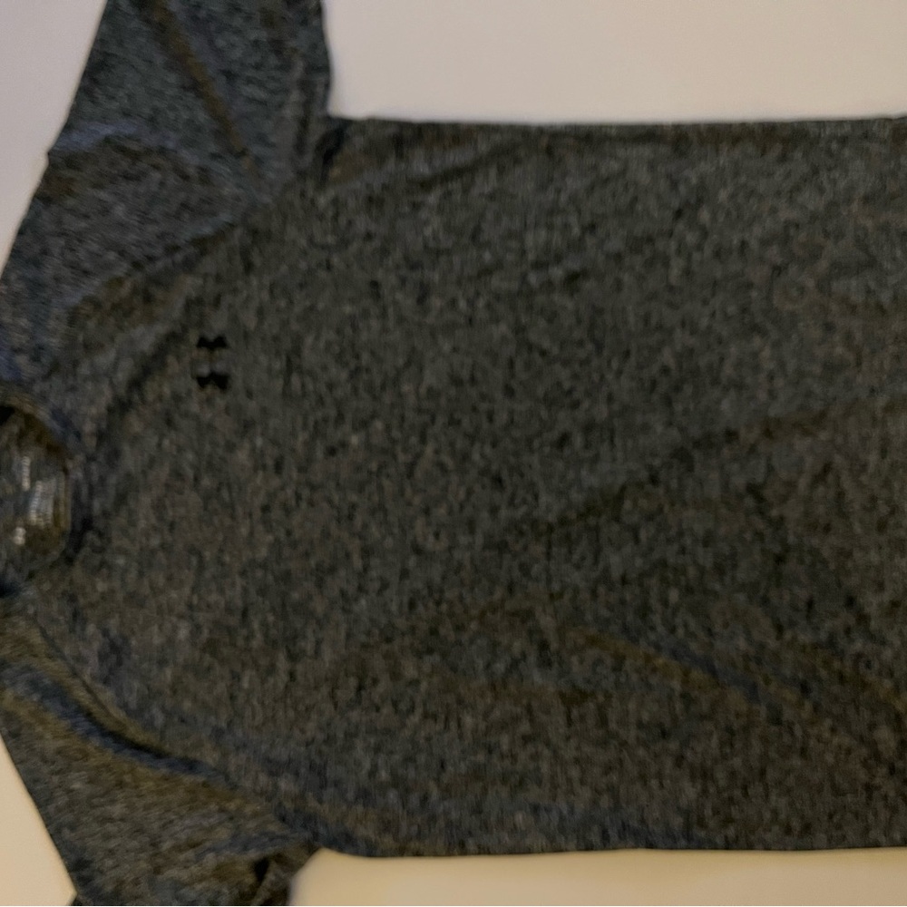 Under Armour Gray Short Sleeve Tee